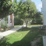 Inci Apart &