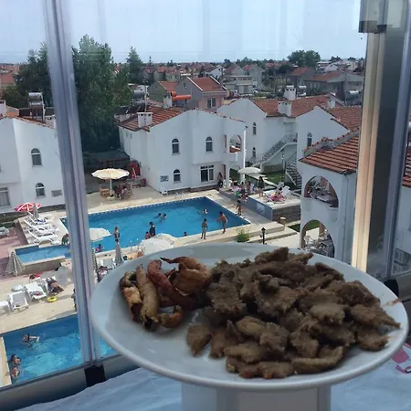 ınci Apart & *