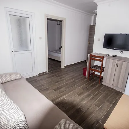 Inci Apart & מלון דירות